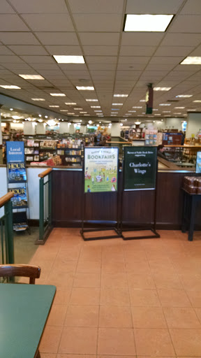 Book Store «Barnes & Noble», reviews and photos, 2800 S Rochester Rd, Rochester Hills, MI 48307, USA