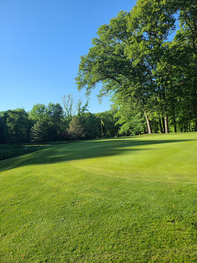 Golf Course «Indian Lake Hills Golf Course», reviews and photos, 55321 Brush Lake Rd, Eau Claire, MI 49111, USA