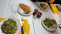 Plats et boissons du Restaurant de grillades à la française Le Relais de l'Entrecôte à Paris - n°20