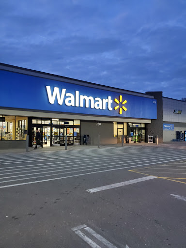 Discount Store «Walmart», reviews and photos, 250 Hartford Ave, Bellingham, MA 02019, USA