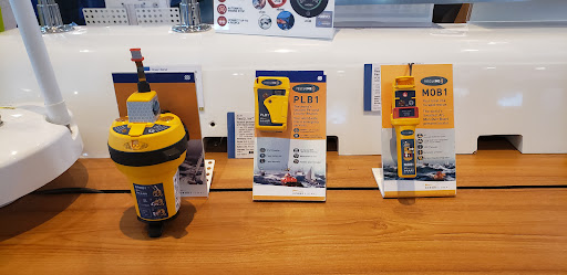 Marine Supply Store «West Marine», reviews and photos, 2401 S Andrews Ave, Fort Lauderdale, FL 33316, USA