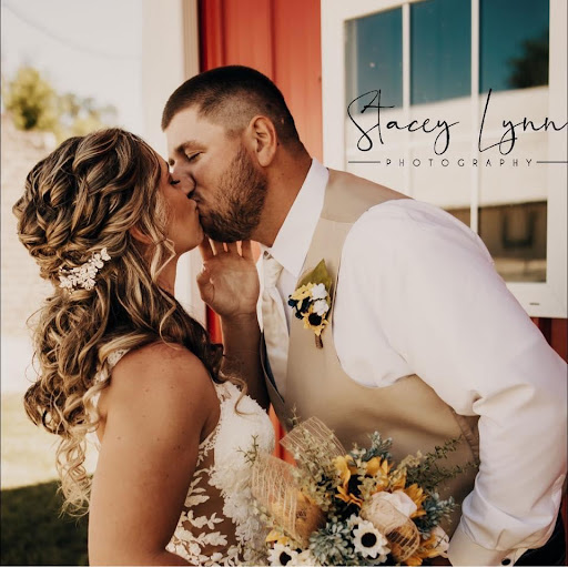 Beauty Salon «Montage Salon & Spa», reviews and photos, 612 W State St, Geneva, IL 60134, USA