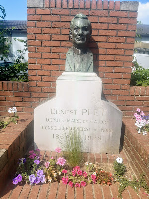 Monument Ernest Plet à Caudry