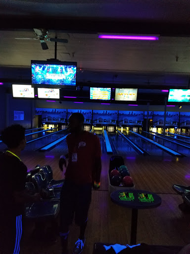 Bowling Alley «Walnut City Lanes», reviews and photos, 1800 SW East St, McMinnville, OR 97128, USA