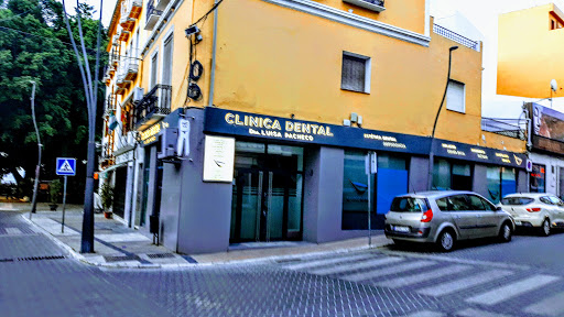 Clínica Dental Dra.Luisa Pacheco - parque San Agustin, C/Urbano Pineda esquina, 29100 Coín, Málaga
