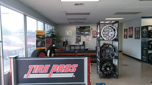 Auto Repair Shop «Same Day Tire & Auto Repair», reviews and photos, E 61st St, Tulsa, OK 74105, USA