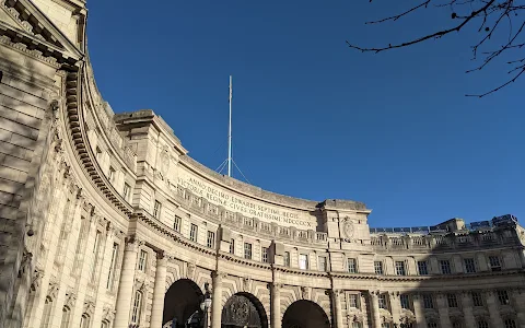 Admiralty Arch image