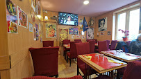 Atmosphère du Restaurant thaï Le Commerce Brasserie et Restaurant Thaïlandais à Châtillon - n°9