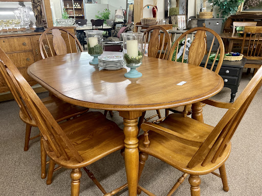 Consignment Shop «Refabulous Furnishings», reviews and photos, 2231 Vestal Pkwy W, Vestal, NY 13850, USA