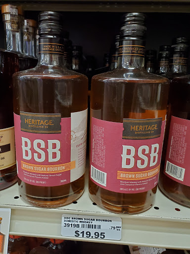 Liquor Store «Hillsboro Liquor Store», reviews and photos, 2055 SE Tualatin Valley Hwy #14, Hillsboro, OR 97123, USA