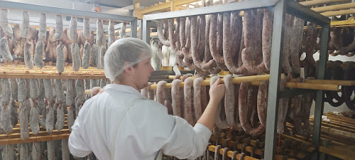 DPA - Atelier de découpe à Saint-Flour