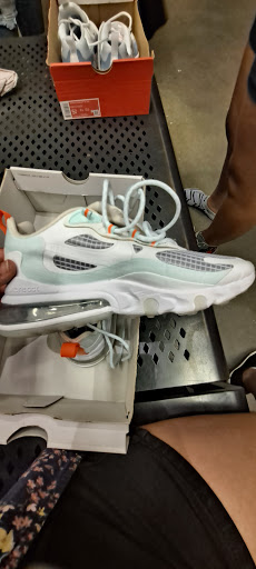 Clothing Store «Nike Factory Store», reviews and photos, 2350 Grand Cypress Dr #350, Wesley Chapel, FL 33544, USA