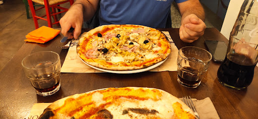 Pizzeria La Ruota di Mattia & Loris in Martinsicuro, Provincia di Teramo