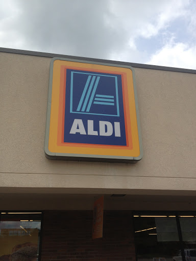 Supermarket «ALDI», reviews and photos, 1814 S Irby St, Florence, SC 29505, USA