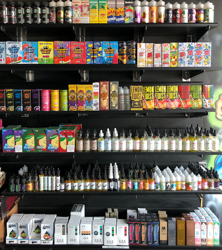 Tobacco Shop «Puffit Smoke & Vape Shop», reviews and photos, 4434 S Archer Ave, Chicago, IL 60632, USA
