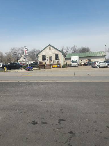 Auto Repair Shop «Harris Automotive & Tire», reviews and photos, 909 E Pearce Blvd, Wentzville, MO 63385, USA