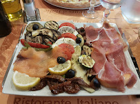 Plats et boissons du Restaurant italien Sapori Pizzeria à Levallois-Perret - n°10