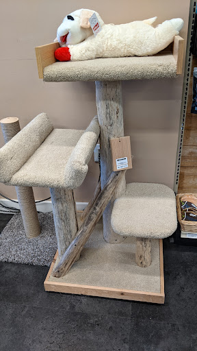 Pet Supply Store «Pet Pros», reviews and photos, 13402 Bothell Everett Hwy, Mill Creek, WA 98012, USA