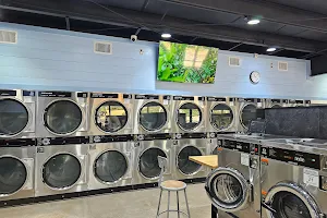 FreshXpress Laundromat image