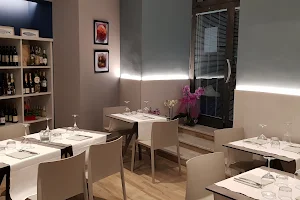 Luna Restaurant image