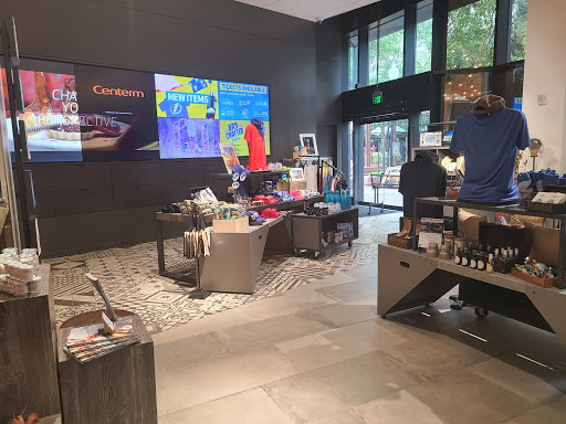 Visitor Center «Tampa Bay Visitor Center & Gift Shop», reviews and photos, 615 Channelside Dr #101A, Tampa, FL 33602, USA