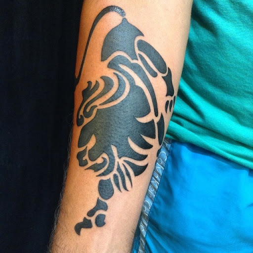 Tattoo Shop «Miami Tattoo Co.», reviews and photos, 1218 Washington Ave, Miami Beach, FL 33139, USA