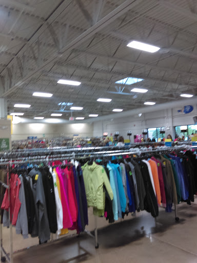 Thrift Store «Goodwill Store & Donation Center», reviews and photos, 761 S Midlothian Rd, Mundelein, IL 60060, USA