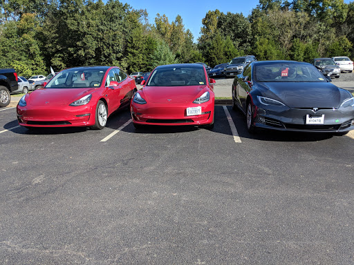 Auto Repair Shop «Chantilly Auto Body», reviews and photos, 4530 Stonecroft Blvd, Chantilly, VA 20151, USA