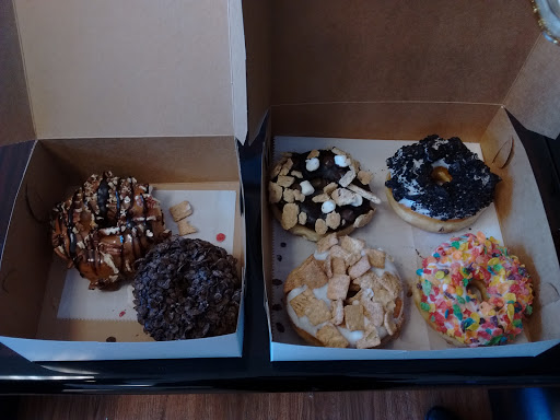 Donut Shop «Donut Worry», reviews and photos, 248 E Crogan St #6, Lawrenceville, GA 30046, USA