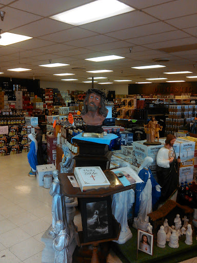 Liquor Store «Foremost Liquor Stores», reviews and photos, 419 N Bolingbrook Dr, Bolingbrook, IL 60440, USA