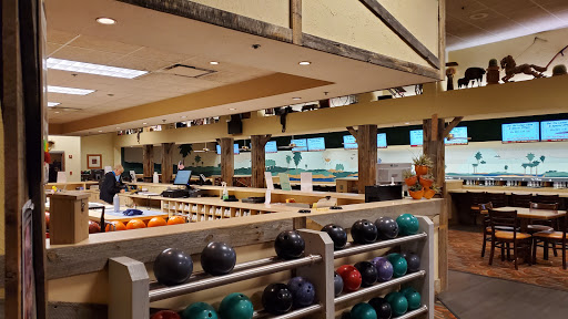 Bowling Alley «Spanish Springs Lanes», reviews and photos, 997 Alverez Ave, Lady Lake, FL 32159, USA