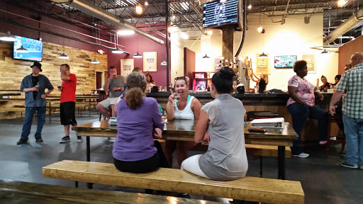 Shopping Mall «Plantation Point Shopping Center», reviews and photos, 6461 Plantation Center Dr, Raleigh, NC 27616, USA