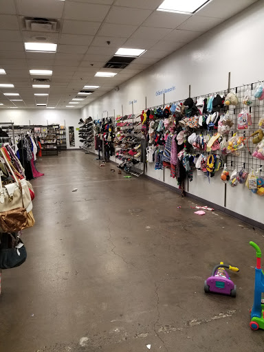 Thrift Store «Goodwill», reviews and photos