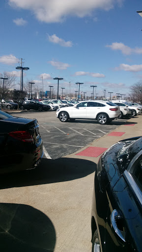 Mercedes Benz Dealer «Mercedes-Benz Of Orland Park», reviews and photos, 8430 W 159th St, Orland Park, IL 60462, USA