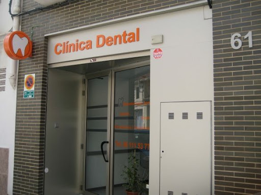 Dentista benaguasil,  Dra Verónica Faus Balaguer en baix, Valencia