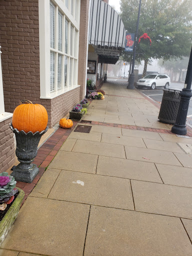 Running Store «Dragonfly Running Company, LLC», reviews and photos, 10 Lagrange St, Newnan, GA 30263, USA