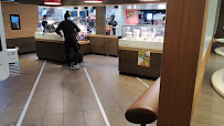 Atmosphère du Restauration rapide McDonald's à Saint-Priest - n°2