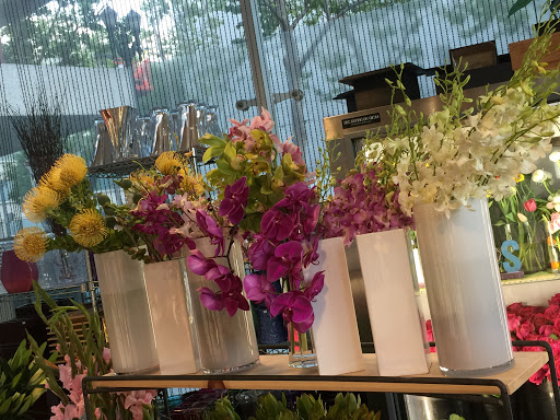 Florist «Rosies & Posies Downtown Florist», reviews and photos, 98 Paseo De San Antonio, San Jose, CA 95113, USA