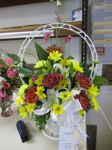 Florist «Flower Hut», reviews and photos, 6300 E Independence Blvd, Charlotte, NC 28212, USA