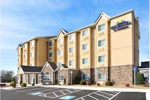 Microtel Inn & Suites by Wyndham Shelbyville image