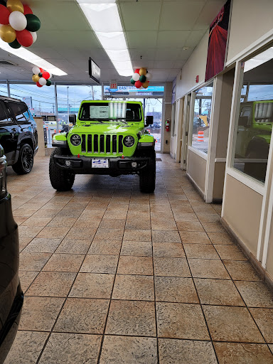 Chrysler Dealer «Teterboro Chrysler Jeep Dodge RAM», reviews and photos, 469 US-46, Little Ferry, NJ 07643, USA