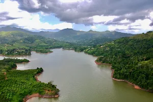 Lago Guayo image
