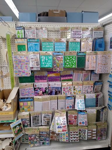 Dollar Store «Dollar Tree», reviews and photos, 21815 Marine View Dr S, Des Moines, WA 98198, USA