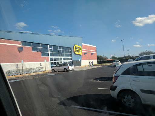 Electronics Store «Best Buy», reviews and photos, 400 26th Ave NW, Norman, OK 73069, USA