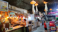 Atmosphère du Restaurant Les Halles de la Chaumière à Marseillan - n°3