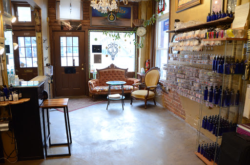 Make-up Artist «Vanity & Glamour Cosmetics / VGCosmetic Makeup Artists», reviews and photos, 547 28th St, Des Moines, IA 50312, USA