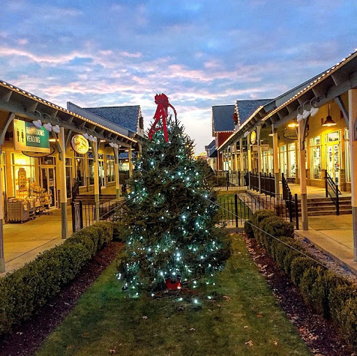 Outlet Mall «Tanger Outlet Westbrook», reviews and photos, 314 Flat Rock Pl, Westbrook, CT 06498, USA