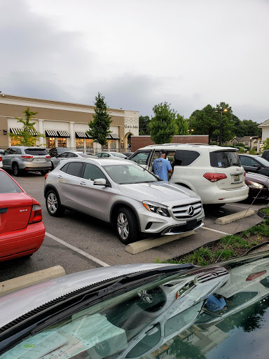 Shopping Mall «Shops of Saddle Creek», reviews and photos, 7509 Poplar Ave #1, Germantown, TN 38138, USA