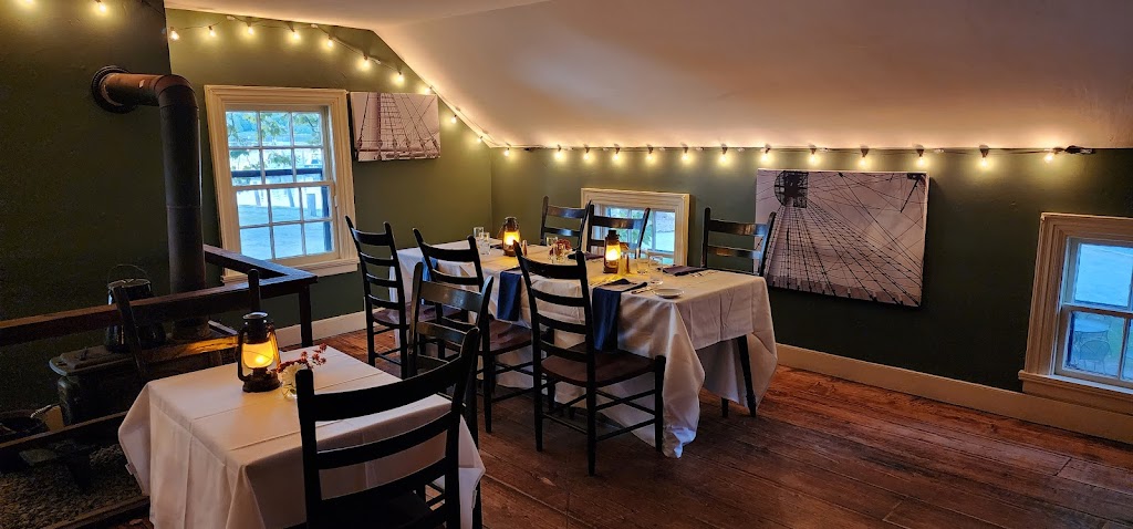 Spouter Tavern 06355