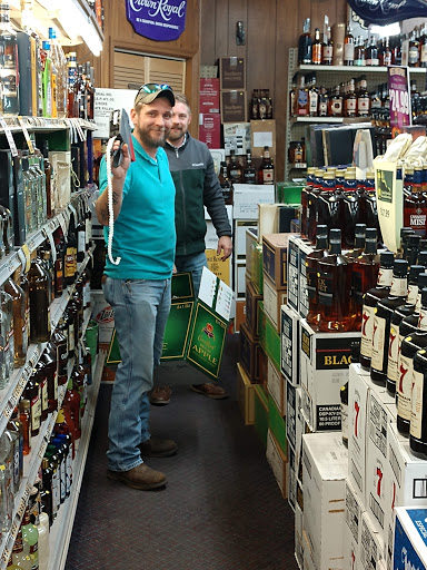 Liquor Store «West Kingsport Package Store», reviews and photos, 2217 W Stone Dr, Kingsport, TN 37660, USA